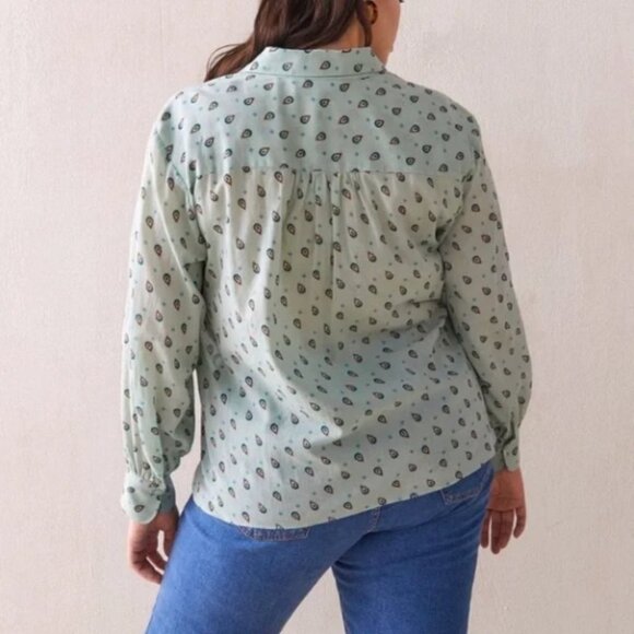 Reitmans Light Sage Green Small Paisley Patterned Button Up Long Sleeve Shirt 2X - Picture 3 of 16